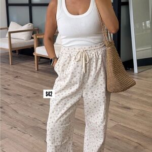 Floral Beige Women's Joggers ditsy floral parachute pants. Size small, baggy fit